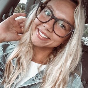 Meet your Posher, Makayla